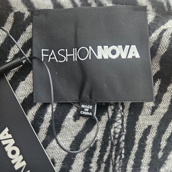Fashion Nova Wild Behavior Zebra Wool Trench Coat XL NWT Animal Print - Picture 11 of 13